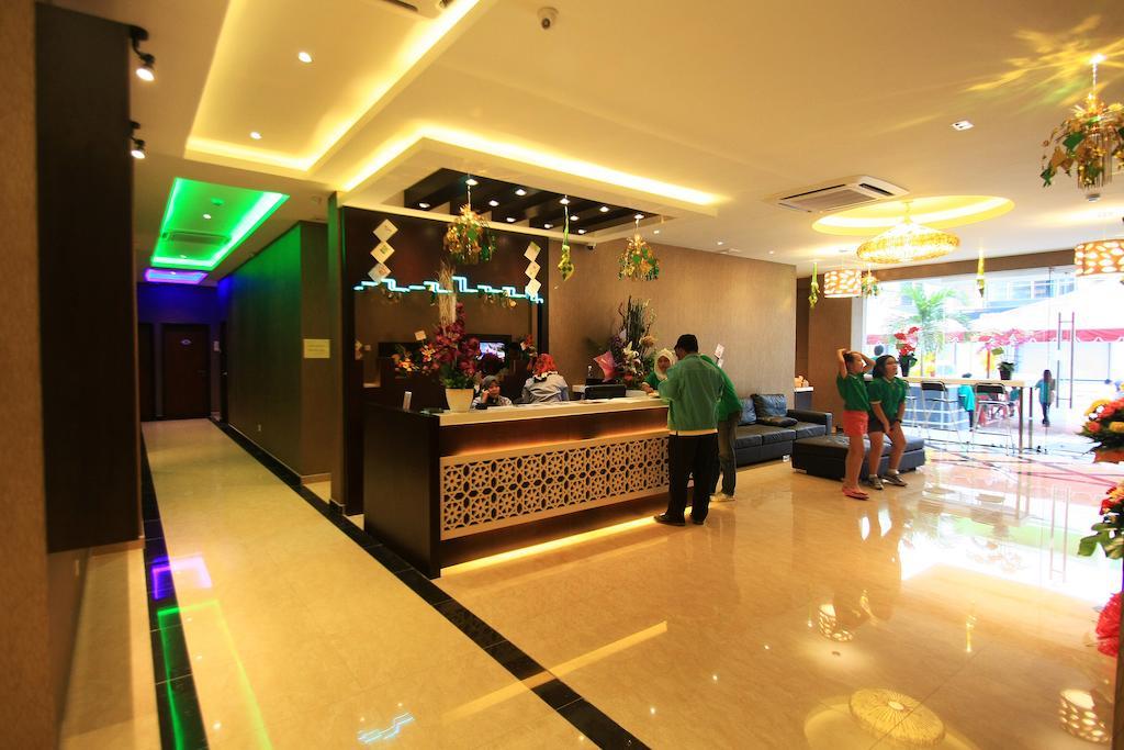 Sri Enstek Hotel Klia, Klia 2 & F1 Sepang Exterior photo