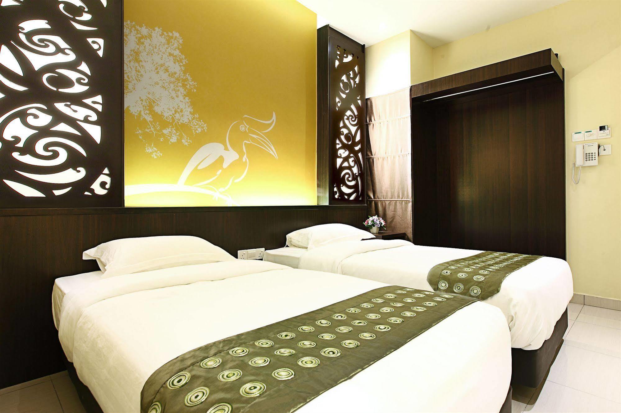 Sri Enstek Hotel Klia, Klia 2 & F1 Sepang Exterior photo